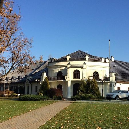 Vecgulbenes Muiza Hotel Exterior photo